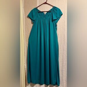 Miss Elaine sleepwear dress Size Medium